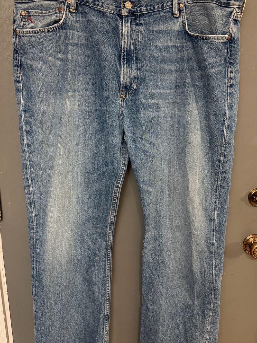 Vintage Polo by Ralph Lauren Men's 42x32 RICKY
Relaxed Straight Light Blue Jeans